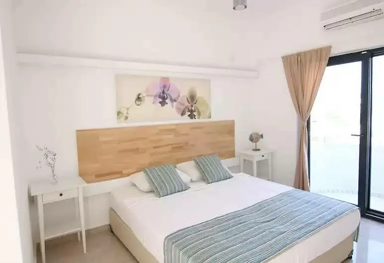 Otel Marinada ビテツ ホテル
